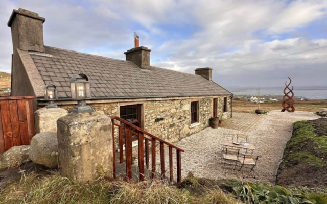Beautiful Irish cottage in Donegal with quality roofing